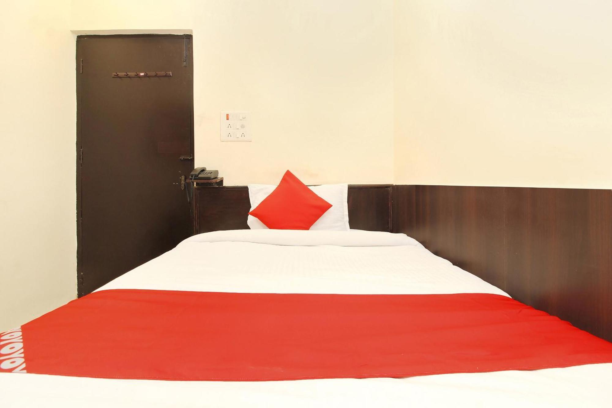 Hotel O Vasundhara Guest House Near Tankbund Secundurabad Esterno foto